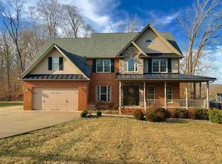 92 Pinecrest Ln, Huntington, WV 25705