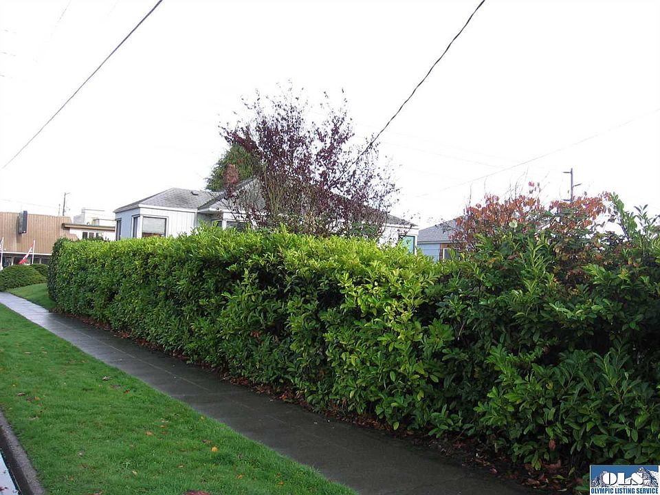2nd image of 102 E 2nd St