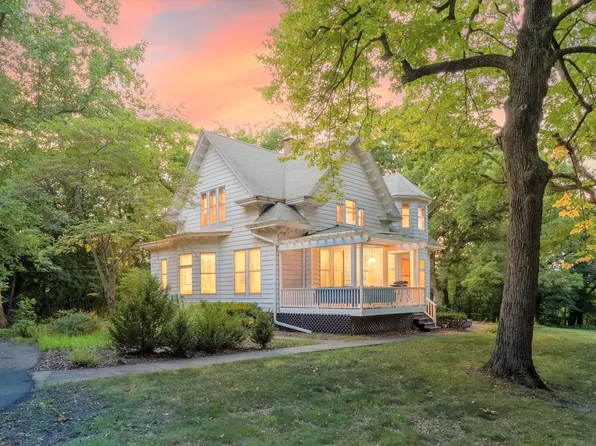 18 Park Rd, Oglesby, IL 61348