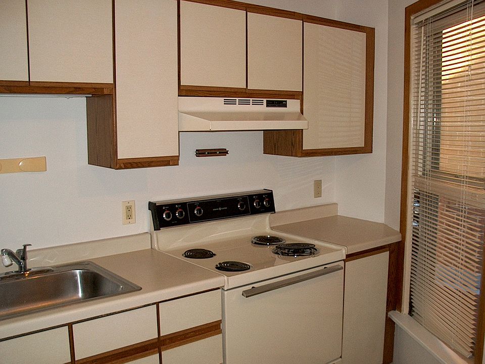 1st image of 436 W Wilson St #13096822
