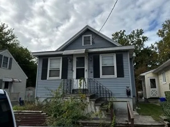 16 Lyric Ave, Albany, NY 12205