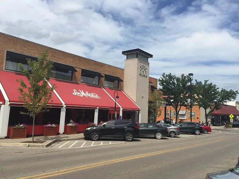 Over 40 Restaurants in Downtown Naperville