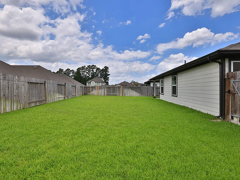 14209 Silver Maple Ct — Photo 38