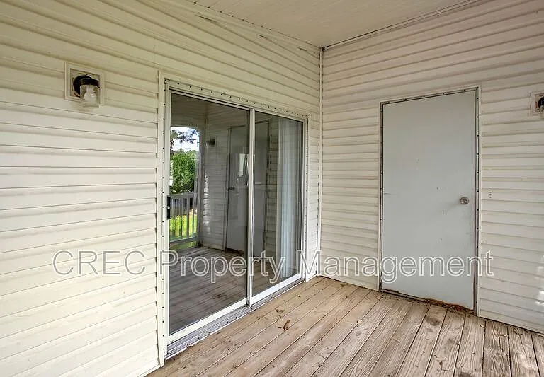 405 Vine St — Photo 21