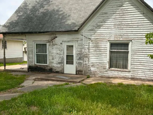 689 Park St, Syracuse, NE 68446