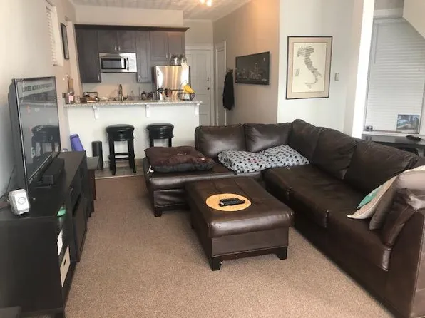 908 N Western Ave APT 1F, Chicago, IL 60622
