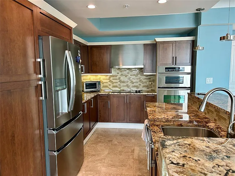 1350 Main St #1210 — Photo 11