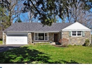 605 Webb Rd, Elkins Park, PA 19027