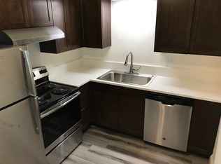 6830 N Columbia Way #9, Portland, OR 97203