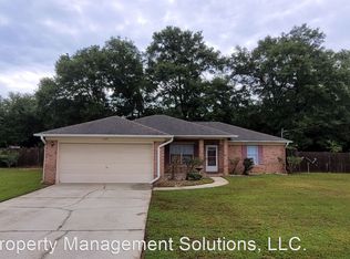 5169 Westport Dr, Milton, FL 32570