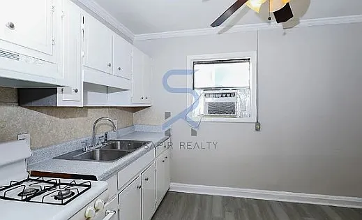 953 Washington St SW #11 — Photo 7