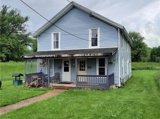 37 Elm St, Franklinville, NY 14737