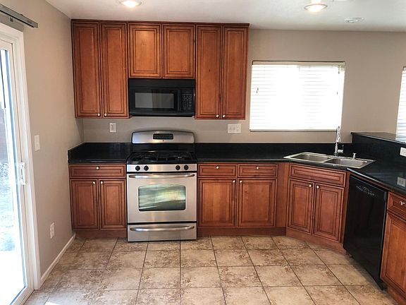 2nd image of 481 Royal Bridge Dr