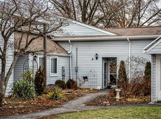 4 Strawberry Ln, Wexford, PA 15090