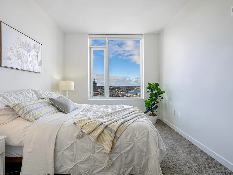 1321 Seneca St #1708 — Photo 17