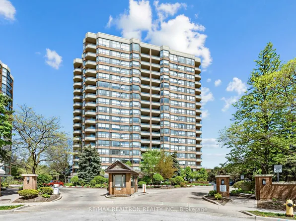 268 Ridley Blvd #509, Toronto, ON M5M 4N3