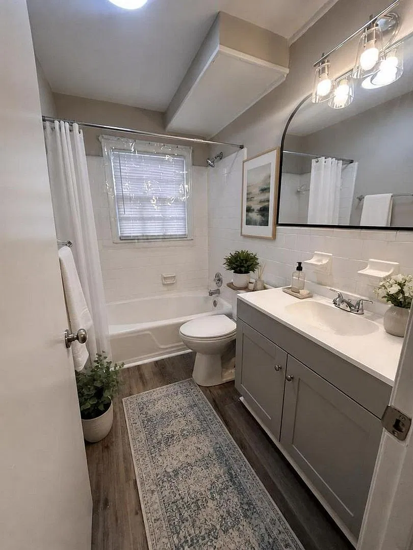 Carrington Woods Apartments — Photo 4