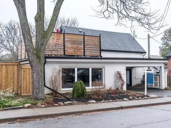 14 Reginald St, Hamilton, ON L8P 3X9