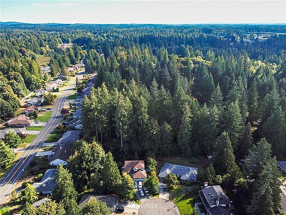3rd image of 6209 Karat Ct SW