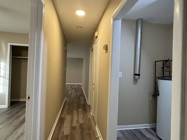 4849 Rosehill Rd — Photo 8