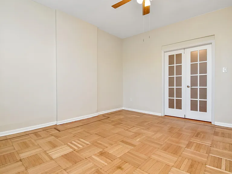 2307 New York Ave #2 — Photo 5