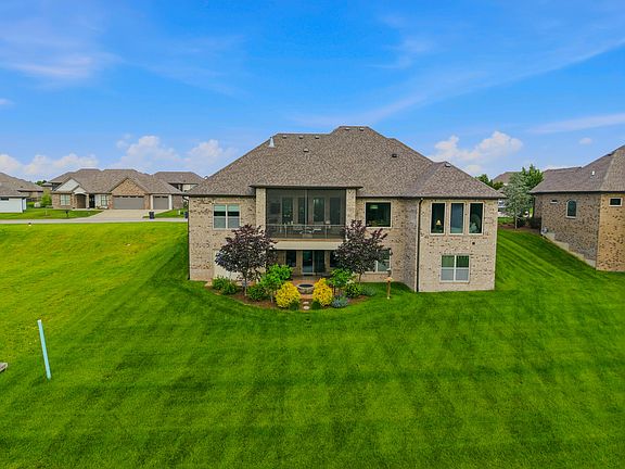 3rd image of 5958 Screaming Eagle Ln