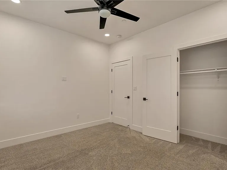 5655 Cathy Ln — Photo 17