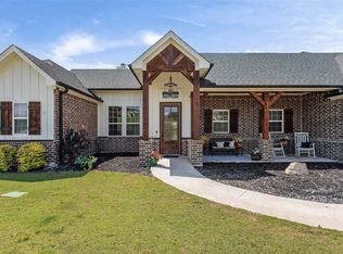 1064 Eagles Bluff Dr, Weatherford, TX 76087