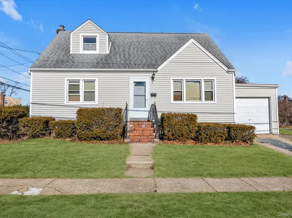 5 White Street, Valley Stream, NY 11580