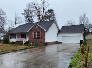 1010 Delaware Dr, Dalton, GA 30721