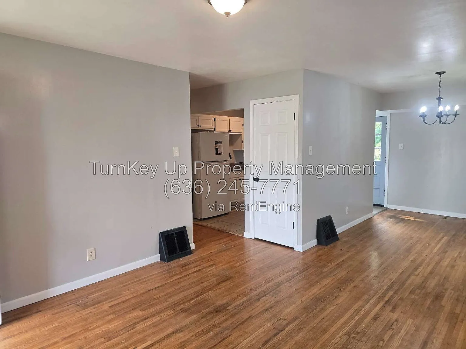 3 bed, 1.0 bath, 854 sqft, $1,260 — Photo 2