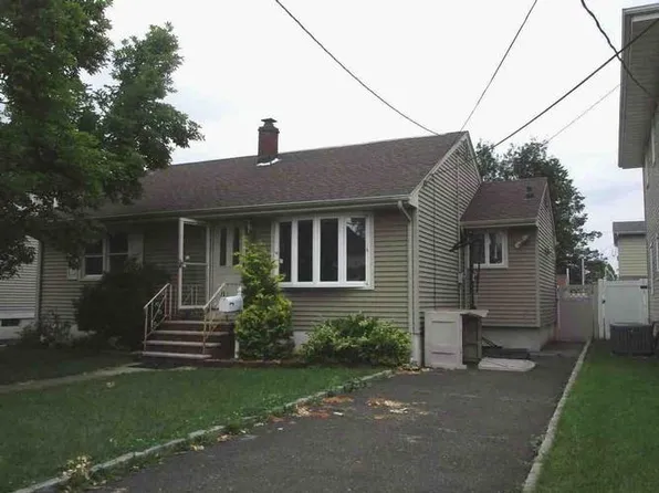 12 Robert Ct, Lodi, NJ 07644