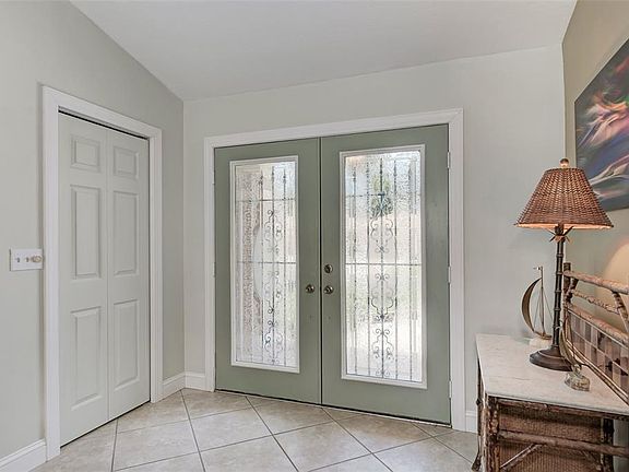 5th image of 3126 Meadow Run Dr