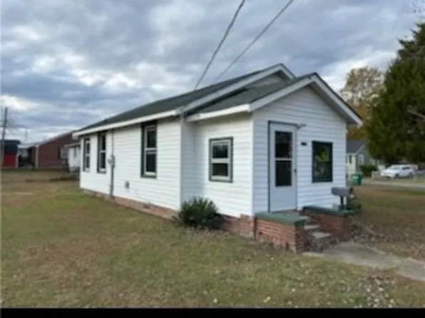 3118 Dale Ave, Colonial Heights, VA 23834