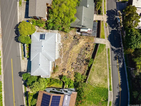 5207 Poola St, Honolulu, HI 96821