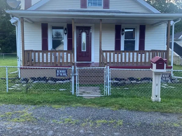 144 Riverview St, Tazewell, VA 24651