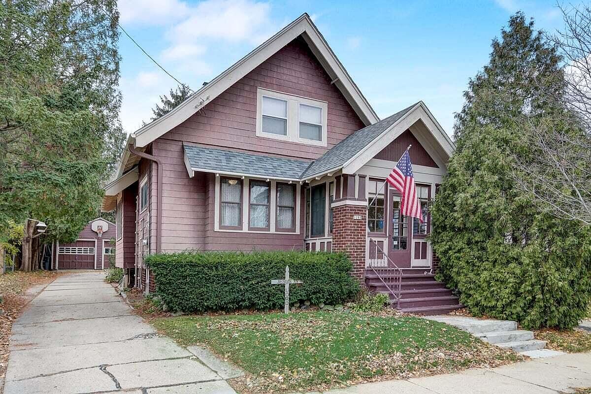 1285 Glenview Pl, Wauwatosa, WI 53213 Zillow