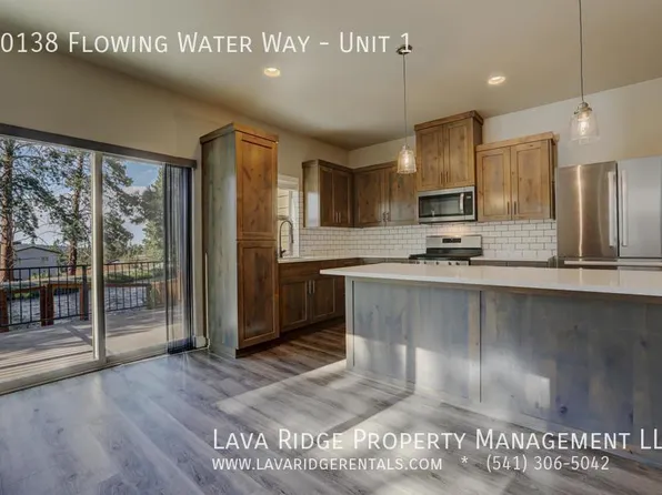 20138 Flowing Water Way #1, Bend, OR 97702