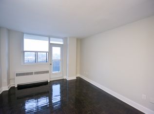 Cedarwood Suites, Toronto, ON M6C 2L4