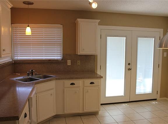 4th image of 1673 Prescott Cir