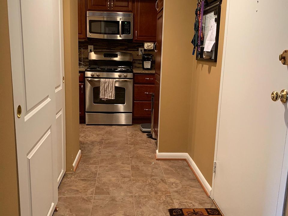 1st image of 600 Roosevelt Blvd APT 315