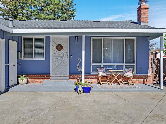 3rd image of 2343 Galway Rd