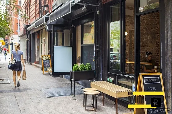 Rented by R New York | media 16