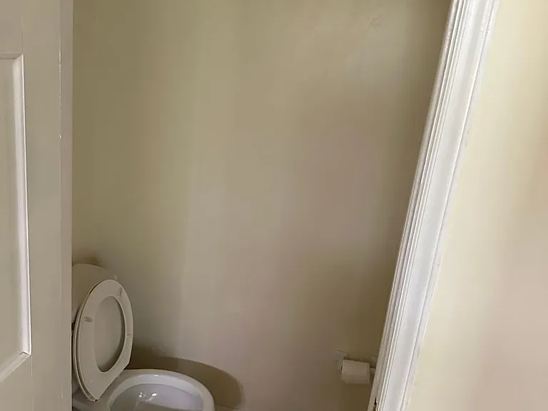 523 Hilltop Dr — Photo 16