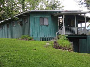 416 Varners Ridge Rd, Whittier, NC 28789