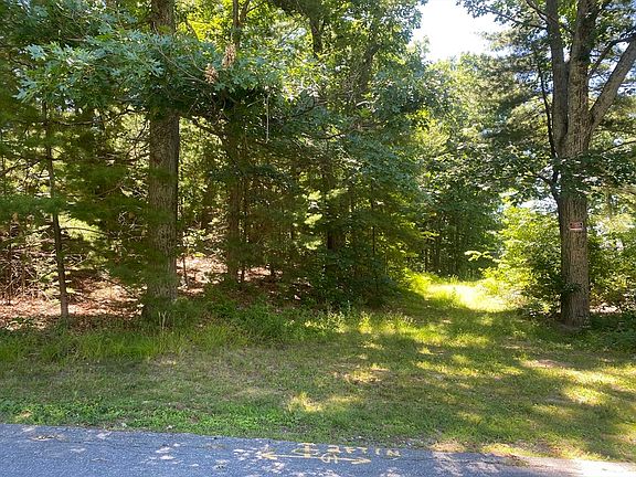 3rd image of 35 Kato Dr