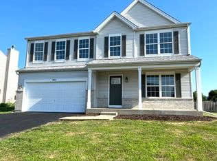 323 Coneflower Dr, Minooka, IL 60447