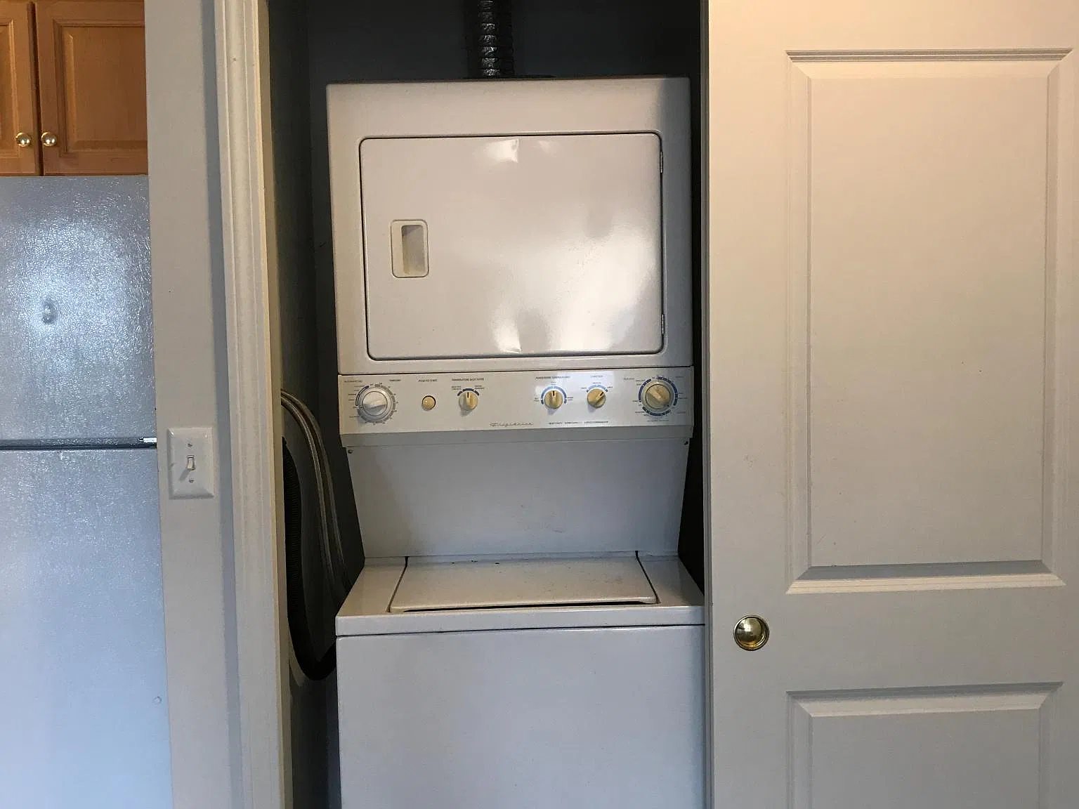 2 bed, 1000 sqft, $2,400 — Photo 4