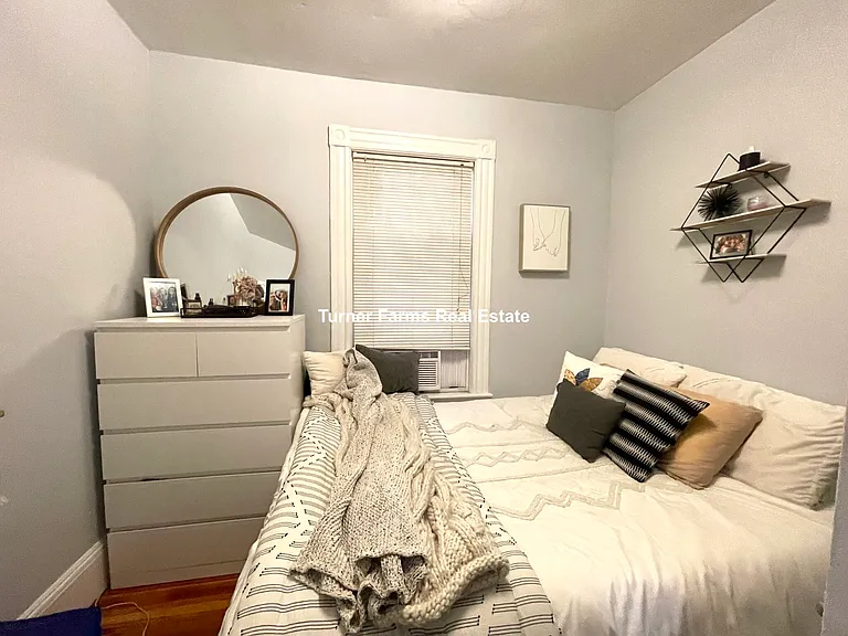 200 Harvard St #1A — Photo 10