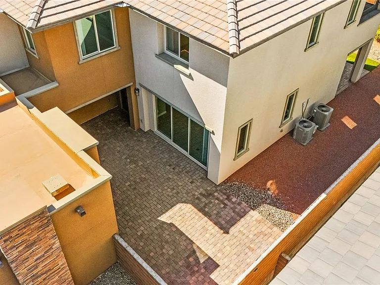 10314 Apache Blue Ave — Photo 58